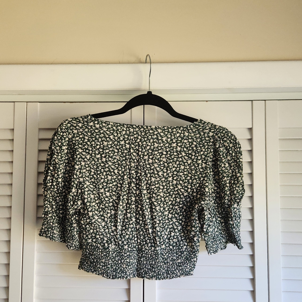 American Eagle Outfitters Green Floral Blouse - Picture 9 of 9